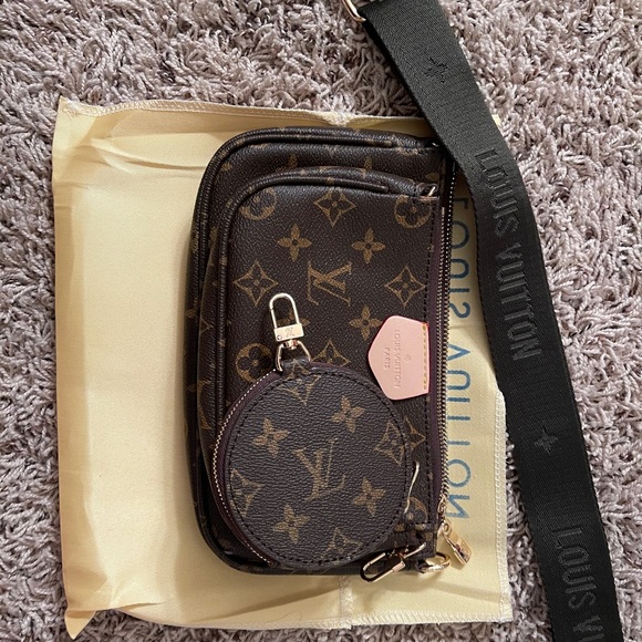 This Crossbody beauty! - Picture 3 of 3